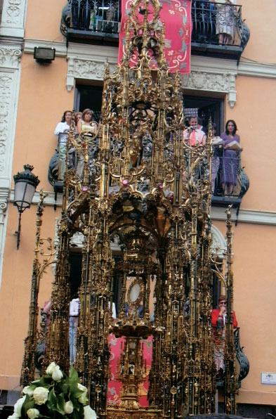 LA CUSTODIA DE ARFE ENTRANDO EN LA PLAZA DE ZOCODOVER.